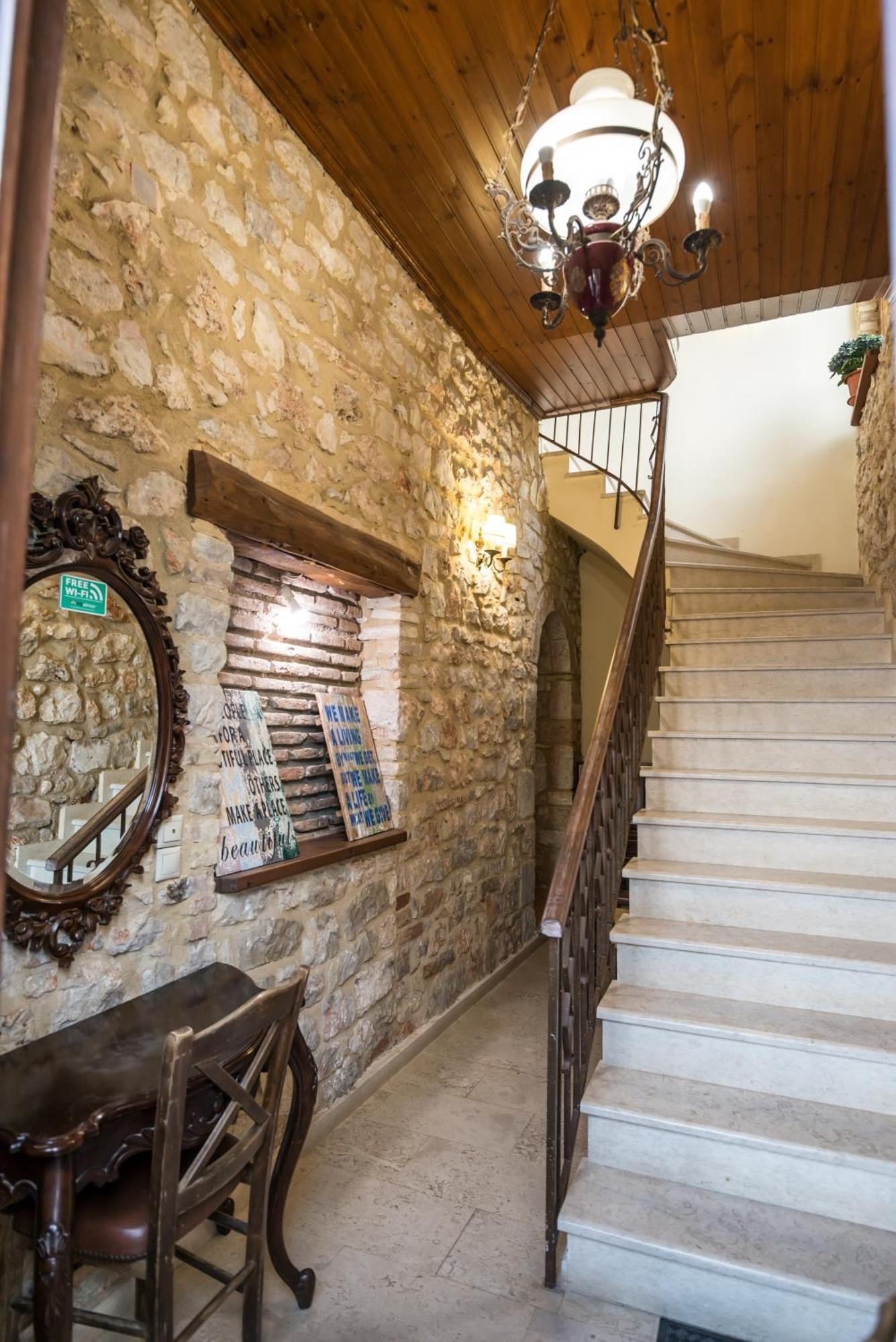 Seafront Stone Suites Vonitsa Dış mekan fotoğraf