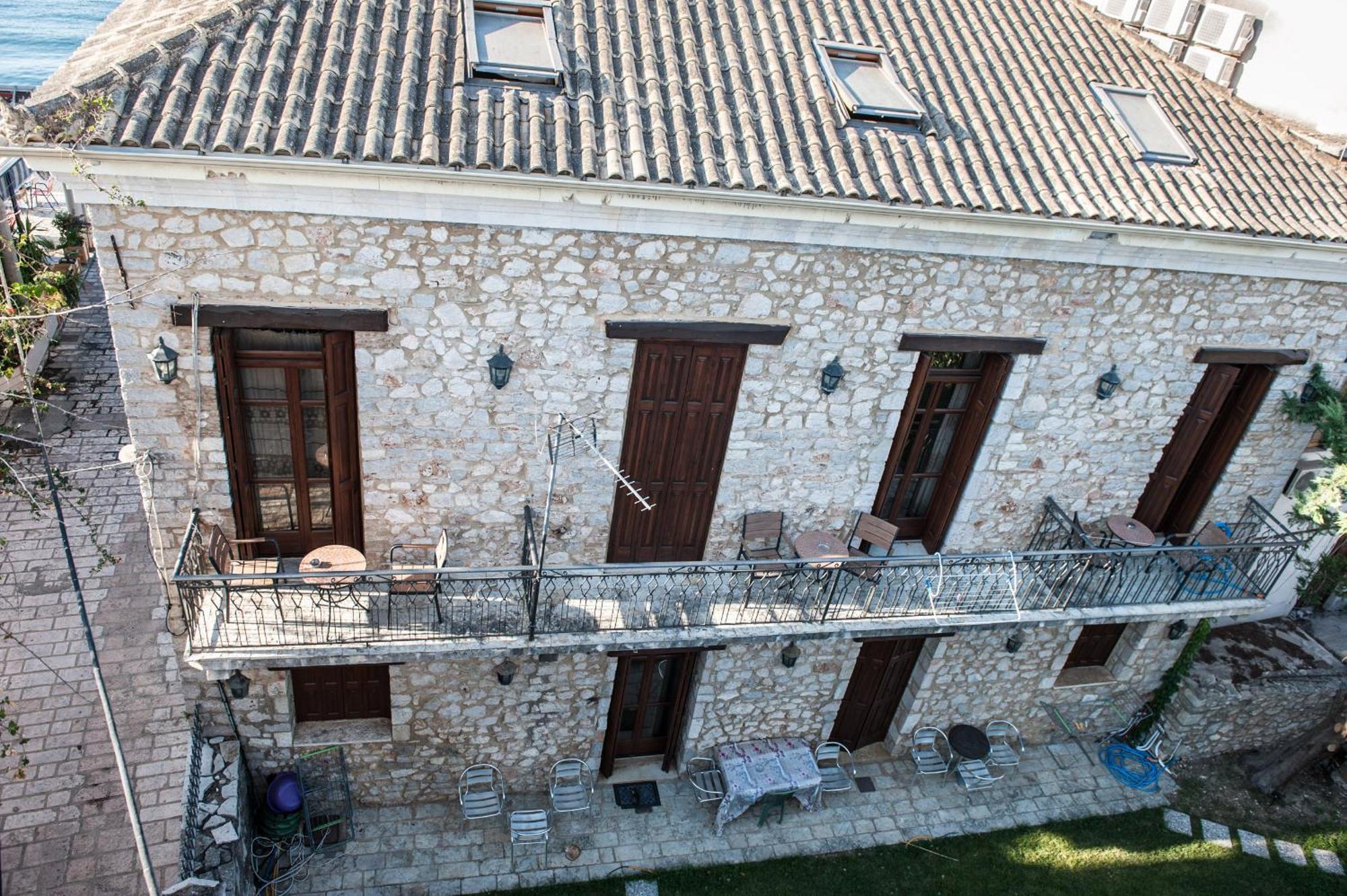 Seafront Stone Suites Vonitsa Dış mekan fotoğraf