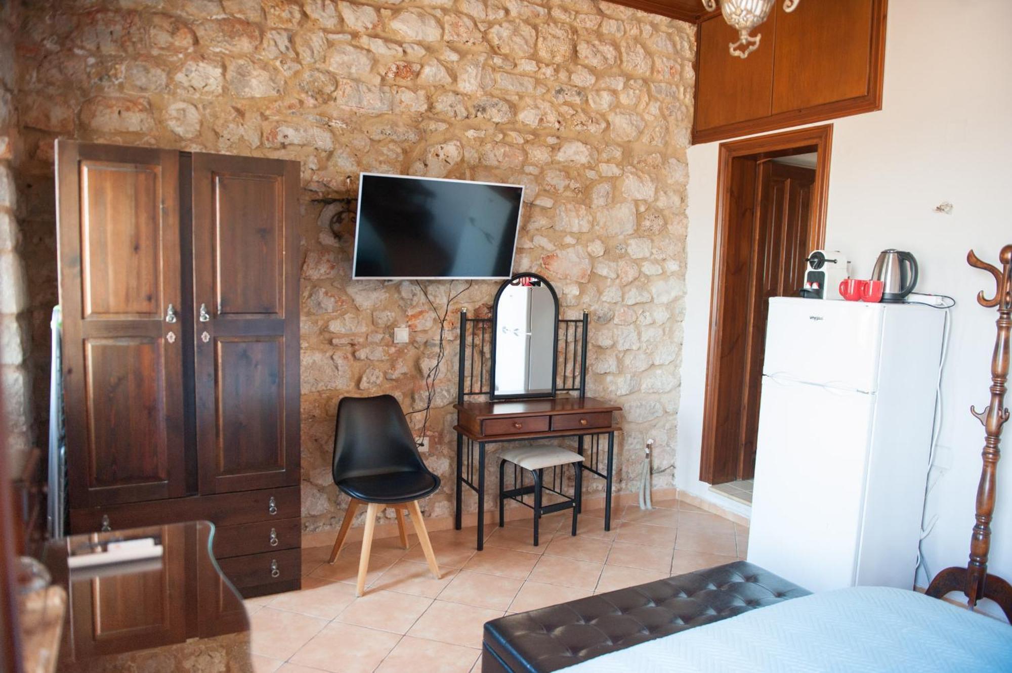 Seafront Stone Suites Vonitsa Dış mekan fotoğraf