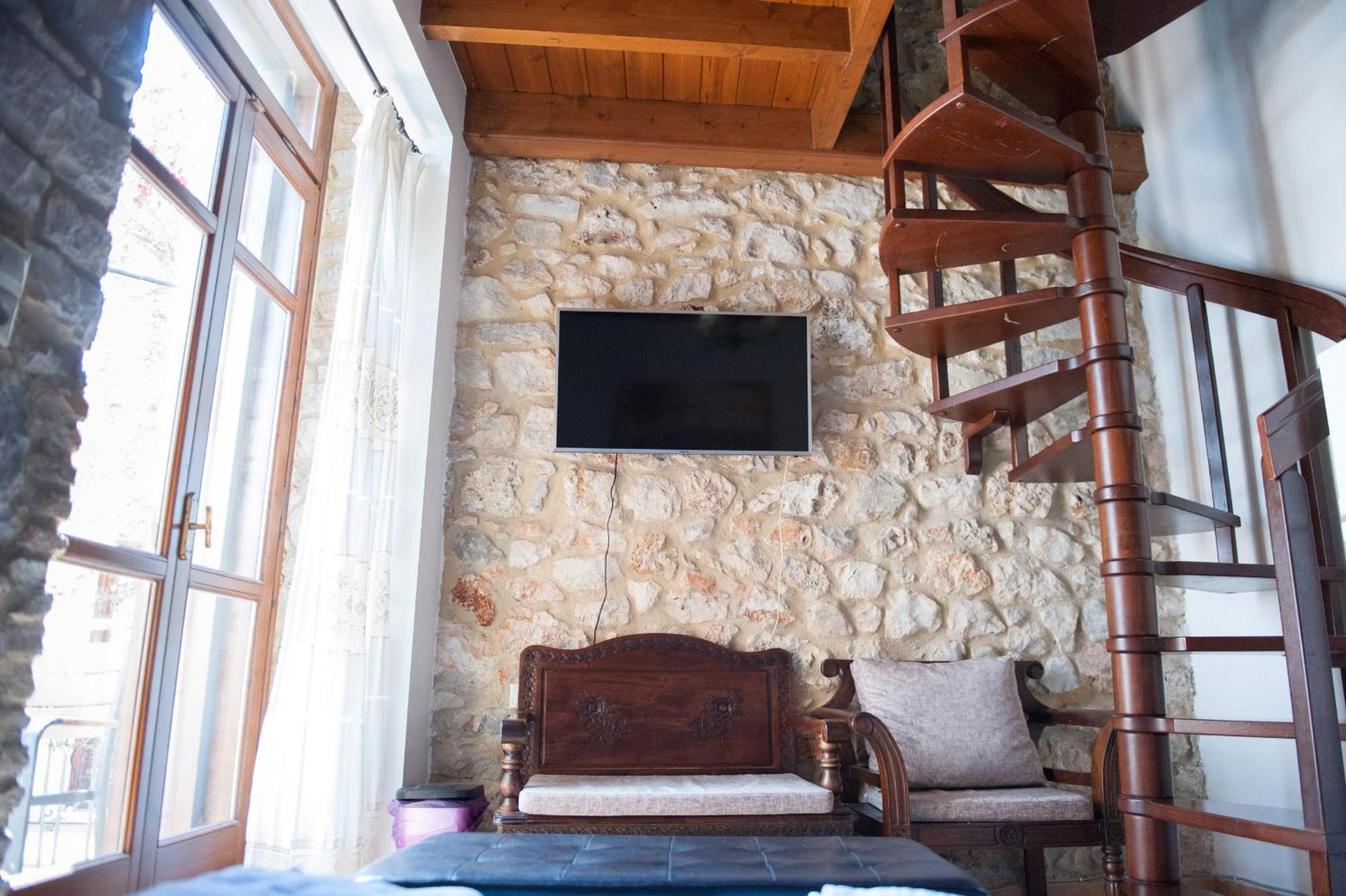 Seafront Stone Suites Vonitsa Dış mekan fotoğraf
