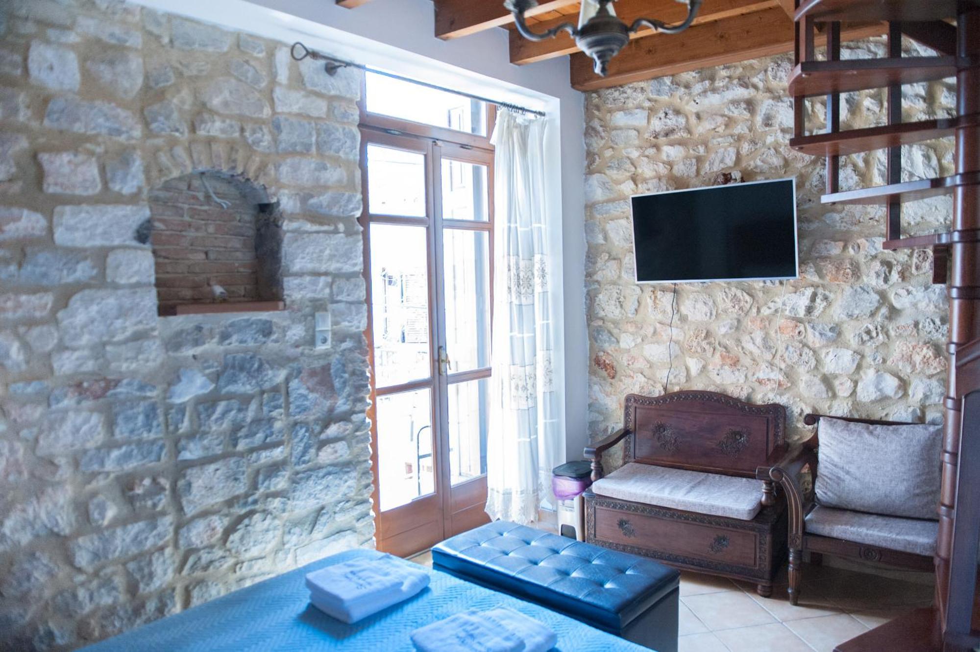 Seafront Stone Suites Vonitsa Dış mekan fotoğraf
